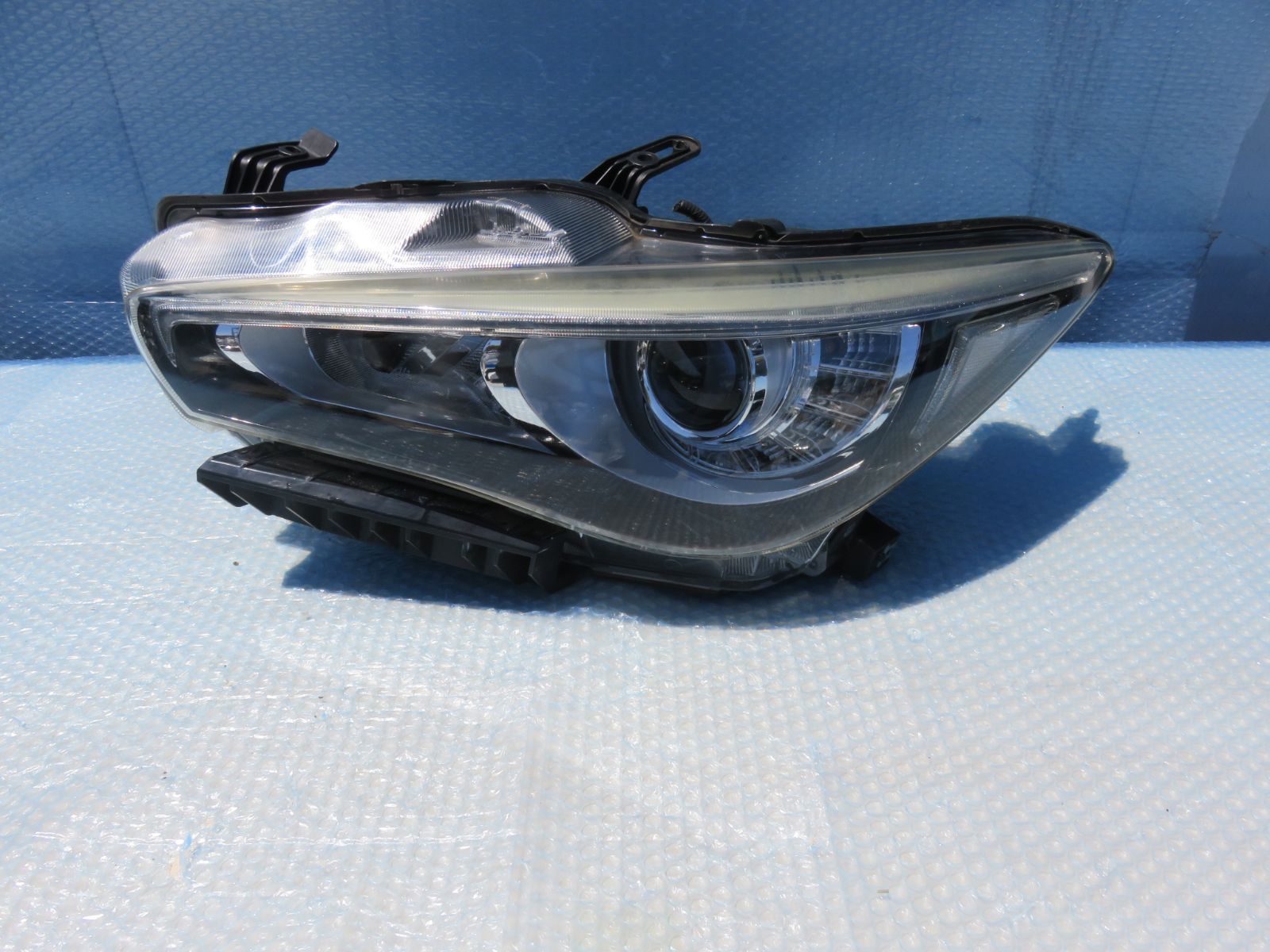 SFC6661/美品/点灯OK 日産 スカイライン V37 YV37 HV37 HNV37 前期 