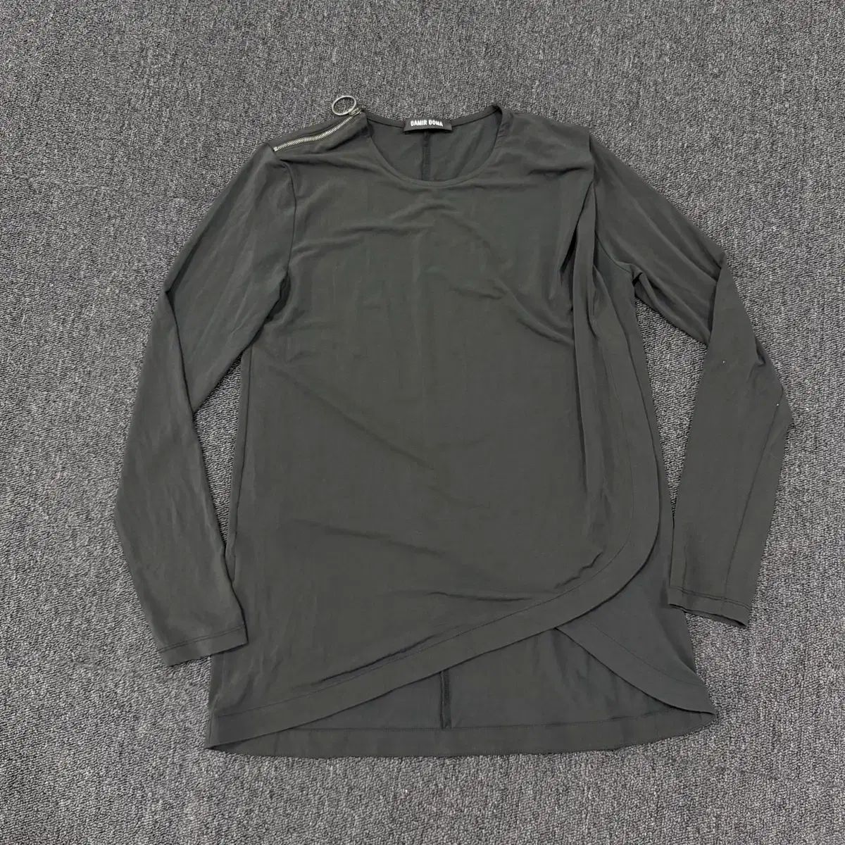DAMIR DOMA ダミールドマ カット アウト ロングスリーブ