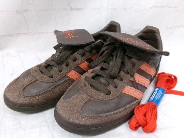 【中古】adidas ｱﾃﾞｨﾀﾞｽ ｼｭｳｷｭｳ×ｲｰﾜｯｸｽ×ｱﾃﾞｨﾀﾞ ｽﾊﾝﾄﾞﾎﾞｰﾙ ｽﾍﾟﾂｨｱﾙ HP6694 ﾌﾞﾗｳﾝ 25.0cm 991921978