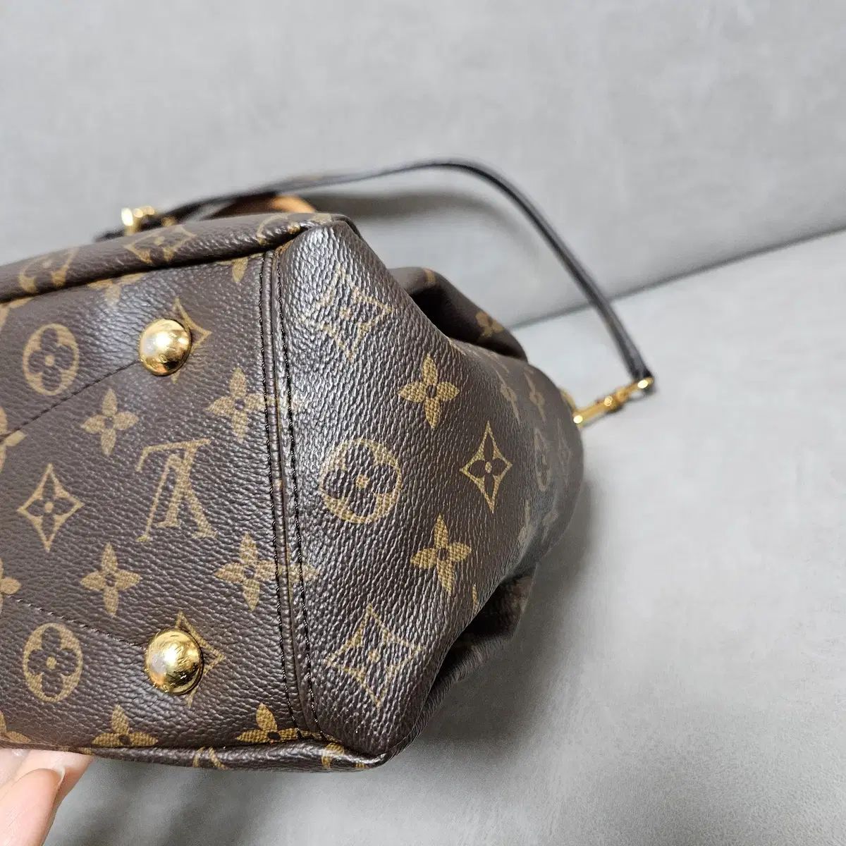Louis Vuitton パレス モノグラム