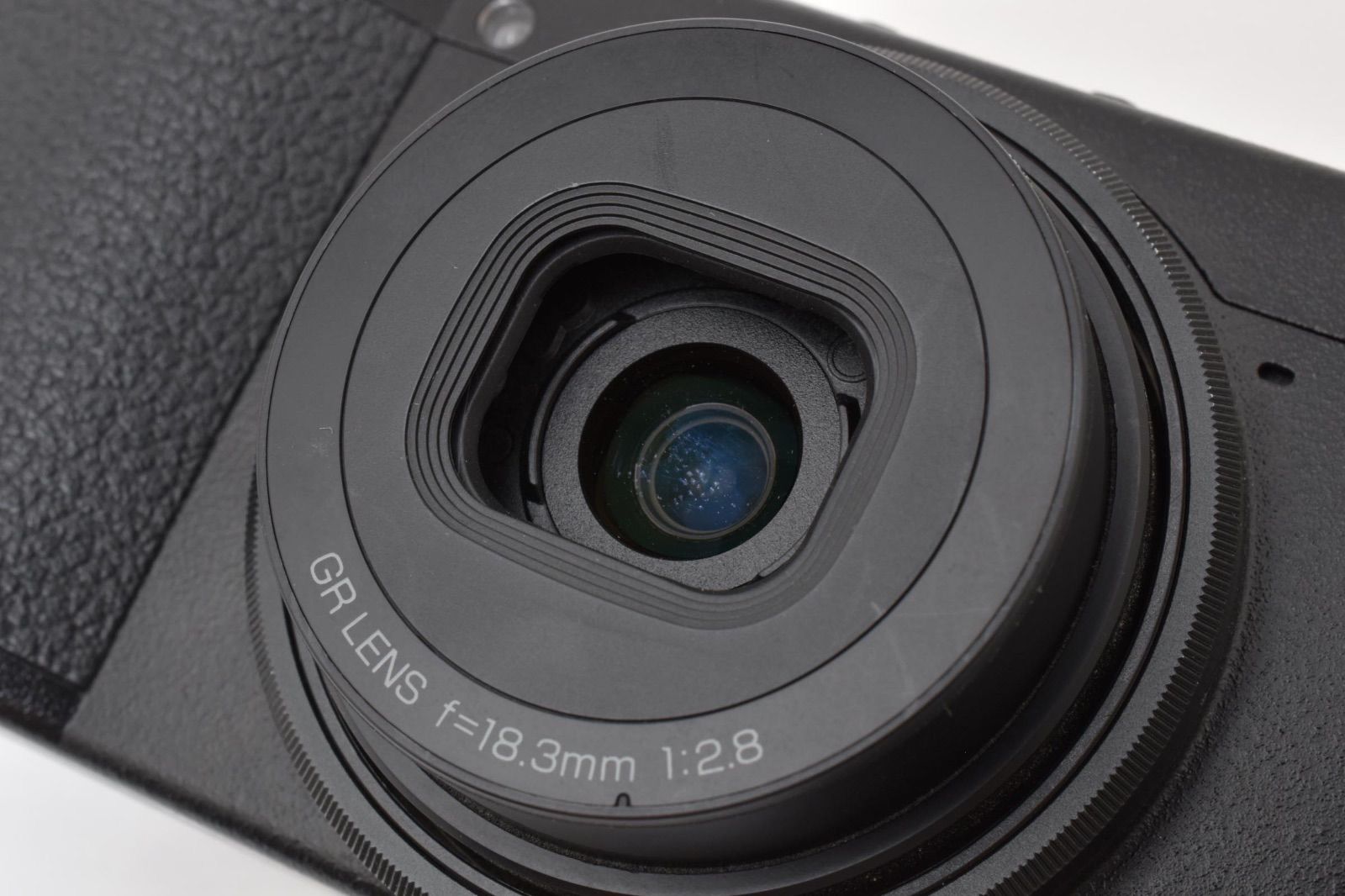 【美品】RICOH GR III ショット数2816回 美品】 リコー RICOH GR III ショット数2816回 コンパクトデジタル