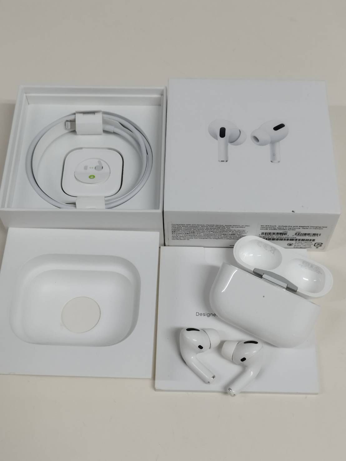 現状品】Apple AirPods Pro 第1世代/A2083,A2084,A2190/ワイヤレス