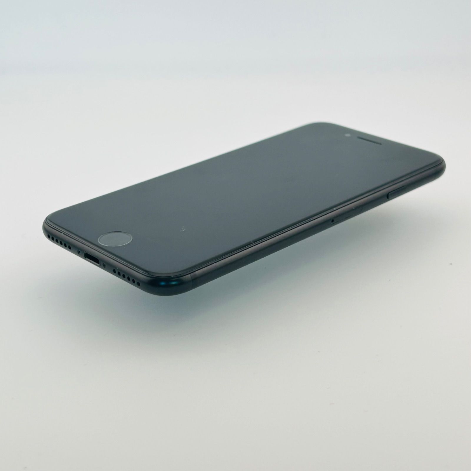 バッテリー良好 iPhone7 32GB ブラック SIMフリー(simロック解除済) 白ロム 中古 本体 動作確認済 【最短送料無料】 J-054 バッテリー良好 iPhone7 32GB ブラック SIMフリー(simロック解除済) 白ロム 中古 本体 動作確認済 【最短送料無料】 J-054