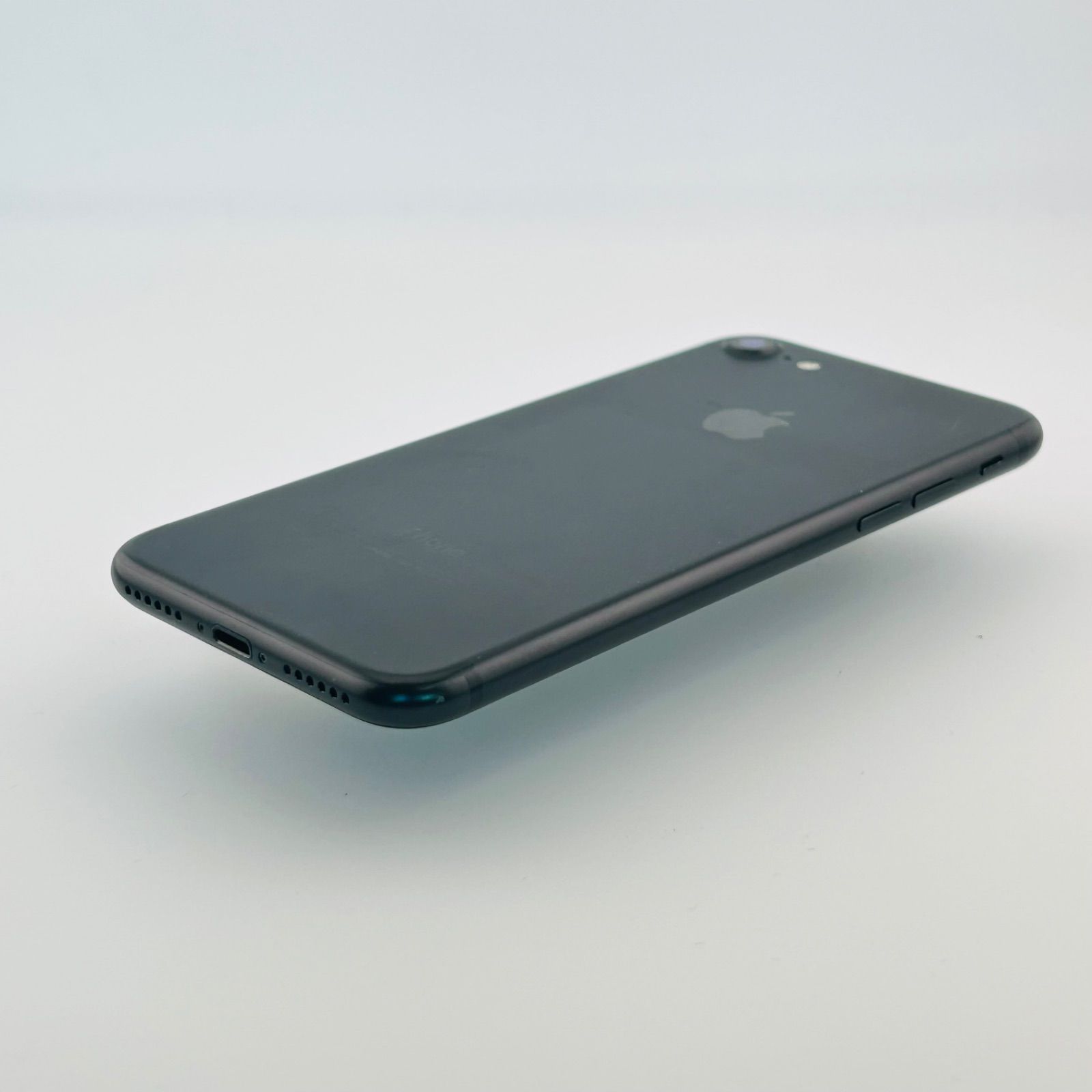 バッテリー良好 iPhone7 32GB ブラック SIMフリー(simロック解除済) 白ロム 中古 本体 動作確認済 【最短送料無料】 J-054 バッテリー良好 iPhone7 32GB ブラック SIMフリー(simロック解除済) 白ロム 中古 本体 動作確認済 【最短送料無料】 J-054