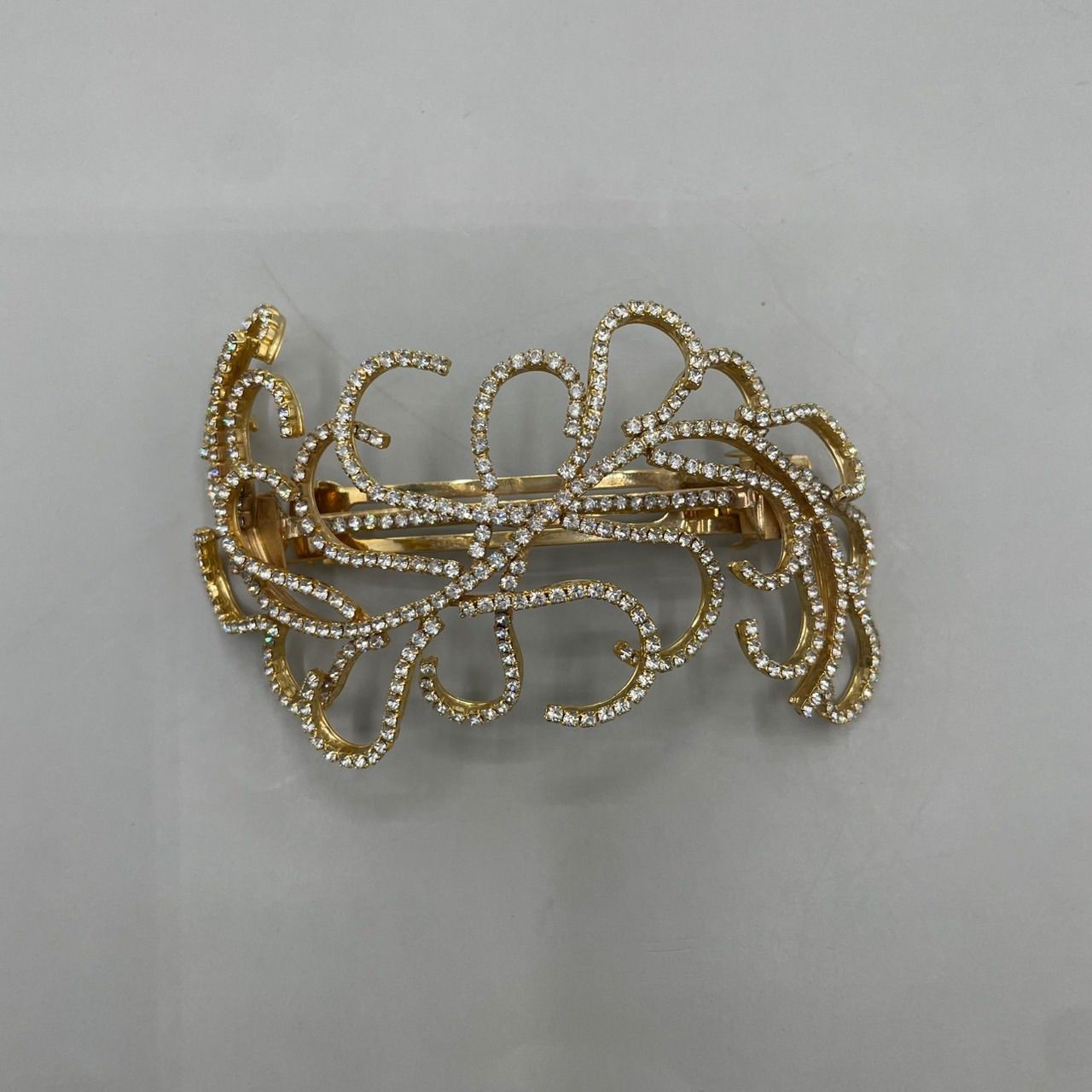 希少　Alexandre de paris　アレクサンドレドゥパリ　バレッタ　髪飾り　ヘアアクセサリー　ラインストーン　ゴールドカラー