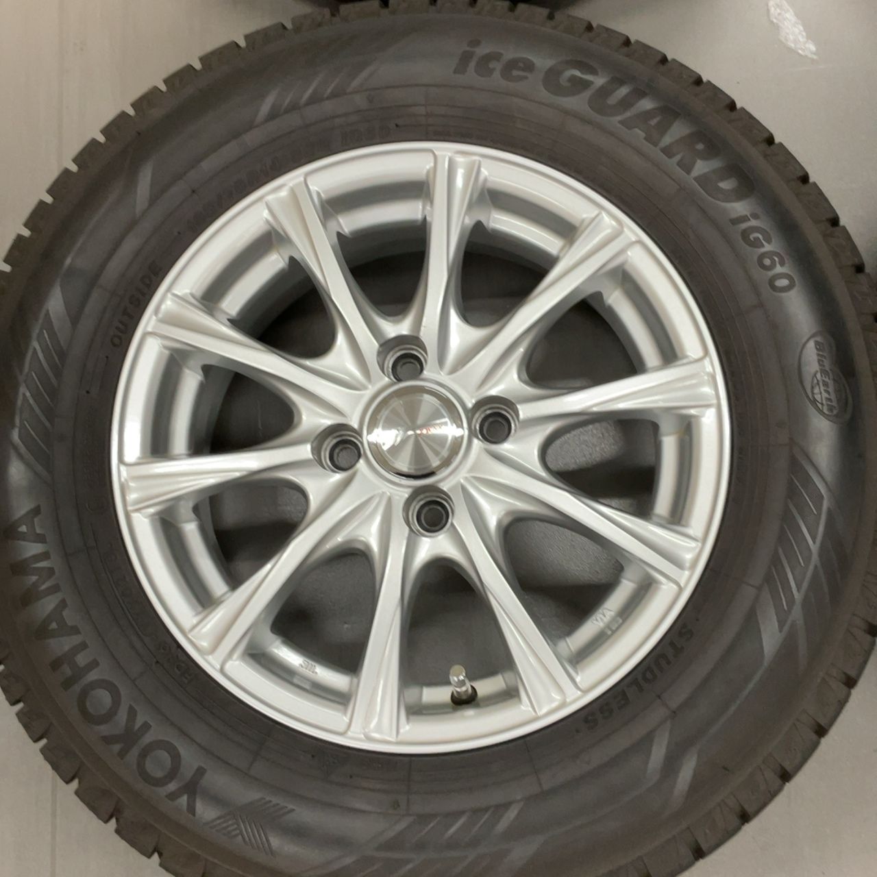 4穴 PCD100 14インチ 5.5J+38 WEDS JOKER 185/70R14 YOKOHAMA ice