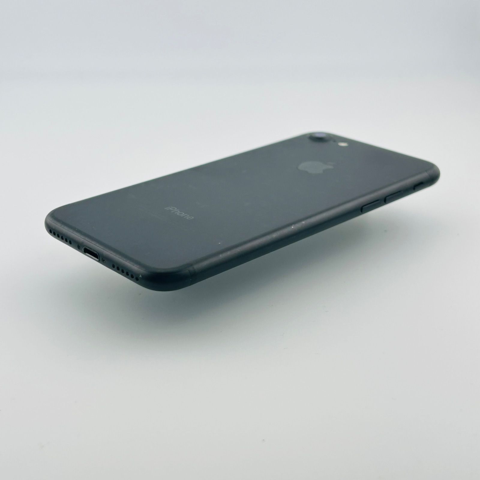 バッテリー良好 iPhone7 32GB ブラック SIMフリー(simロック解除済) 白ロム 中古 本体 動作確認済 【最短送料無料】 J-080