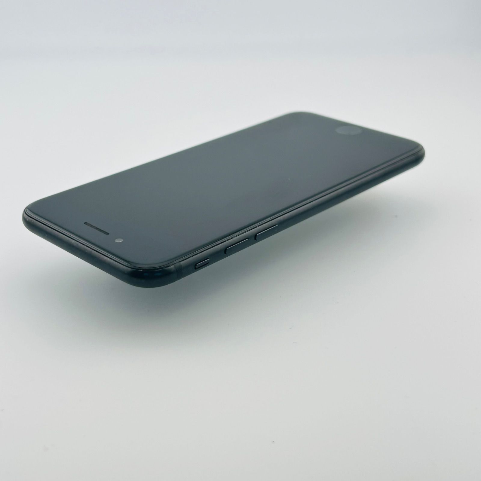 バッテリー良好 iPhone7 32GB ブラック SIMフリー(simロック解除済) 白ロム 中古 本体 動作確認済 【最短送料無料】 J-080