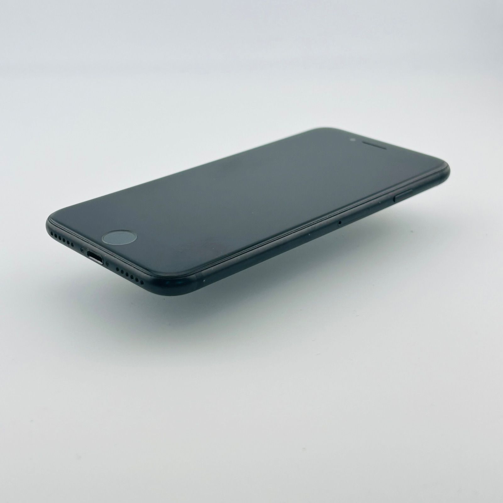バッテリー良好 iPhone7 32GB ブラック SIMフリー(simロック解除済) 白ロム 中古 本体 動作確認済 【最短送料無料】 J-080