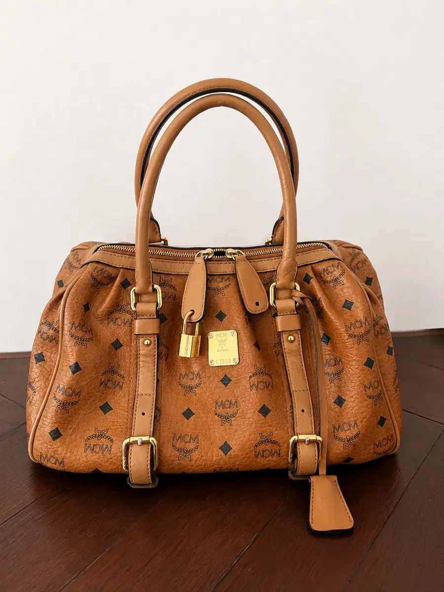 正規品 MCM エム シー エム ヴィセトス ボストン トートバッグ 城宅