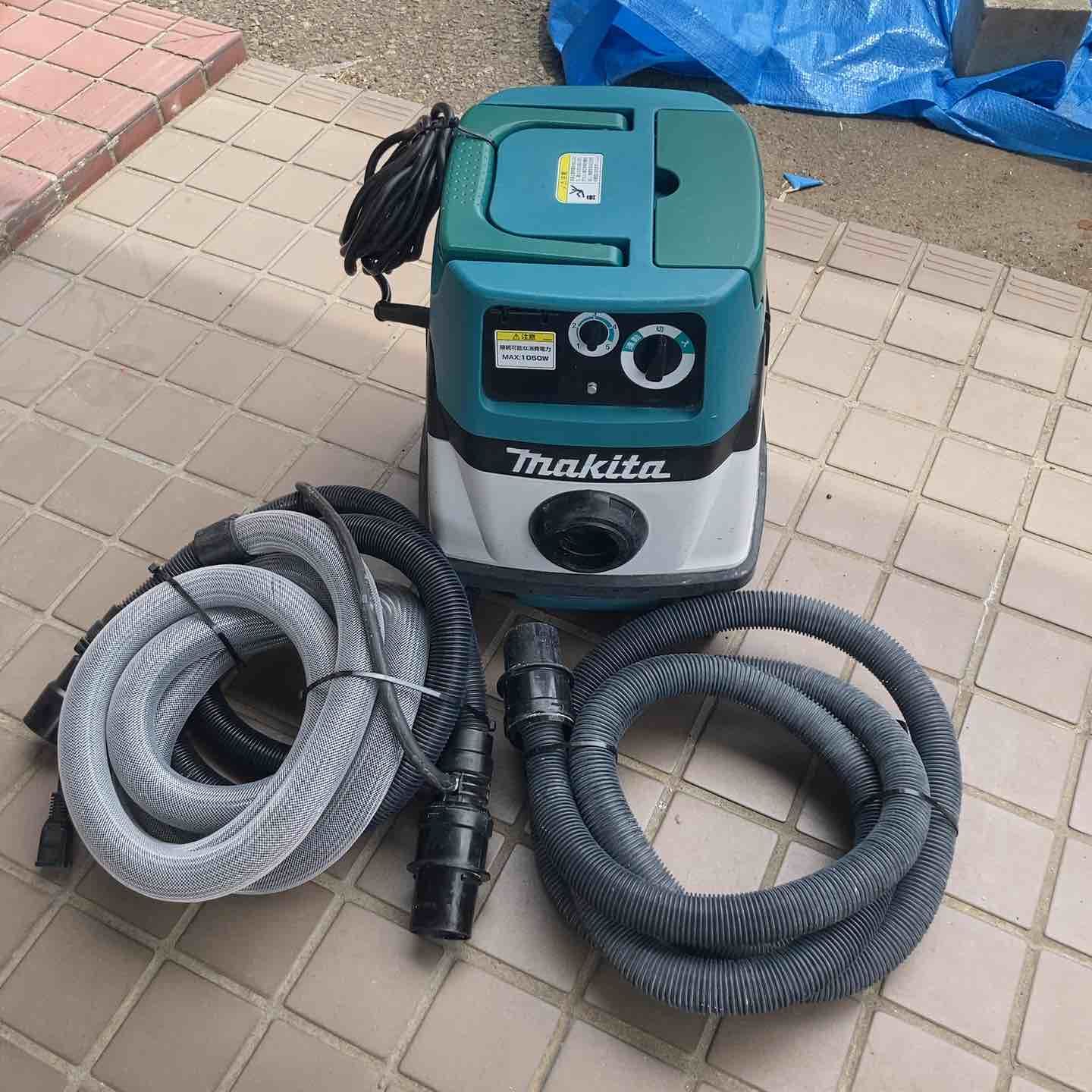★マキタ(makita) 15L集じん機(粉じん専用) VC1530【川崎店】