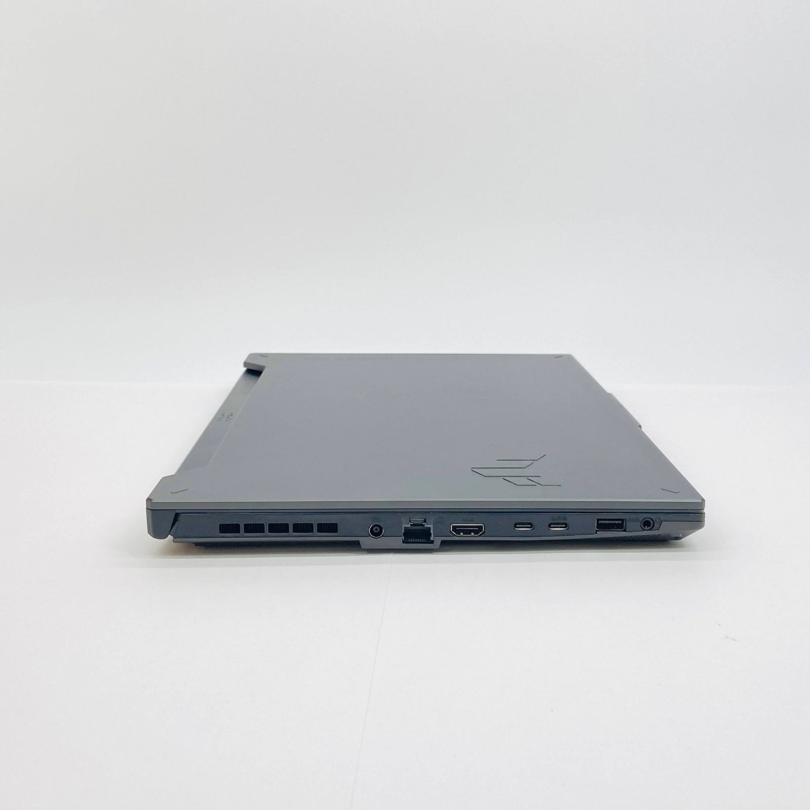 美品 ASUS TUF Gaming F15 Core i7 12700H 16GB SSD512GB GeForce RTX 4060 搭載 Windows11Home バッテリー最大容量100%【C7802-100】 美品 ASUS TUF Gaming F15 Core i7 12700H 16GB SSD512GB GeForce RTX 4060 搭載 Windows11Home バッテリー最大容量100%【C7802-100】