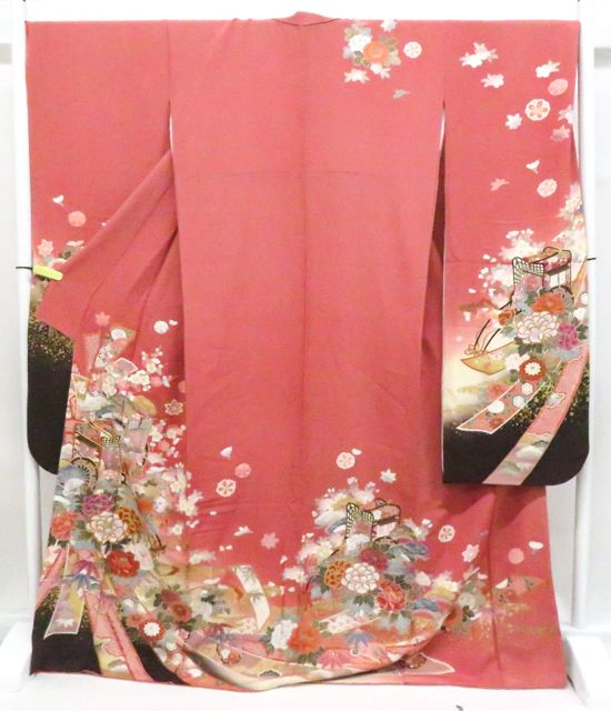 【一輝堂】振袖 金駒刺繍 御所車 金彩 正絹 着物 身丈約175cm 裄丈約71cm 26z05-2604