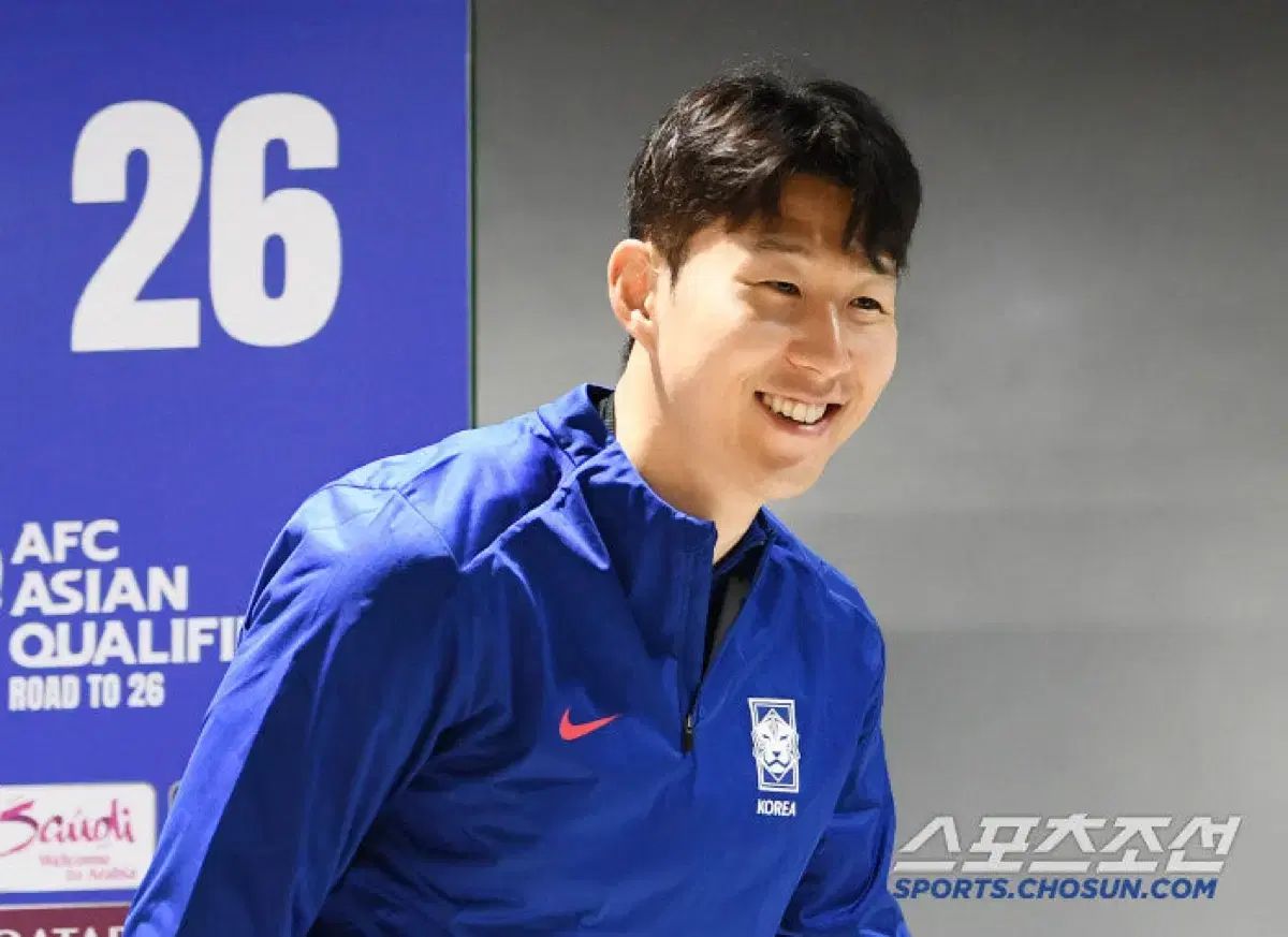 ナイキ 韓国国家代表 選手用支給用 サッカー 代表チーム トレーナー ストライク トップス ナイキ 韓国国家代表 選手用支給用 サッカー 代表チーム トレーナー ストライク トップス