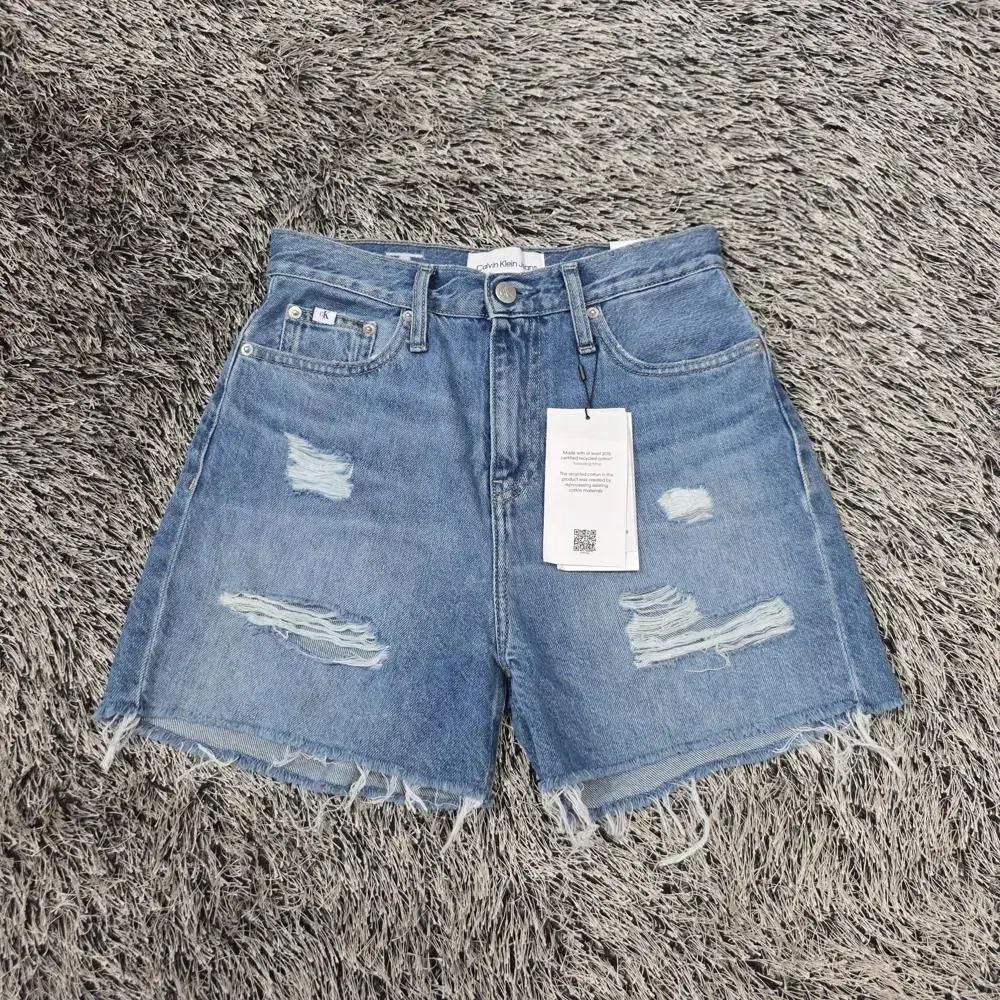 Calvin Klein カルバン・クライン ダメージデニム ハーフパンツ / レディース (26インチ) / B1081 / 新品
