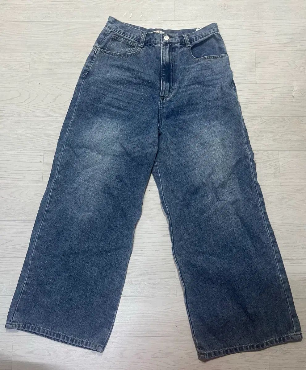 ISSEY MIYAKE デニムパンツ (2) 11,673円