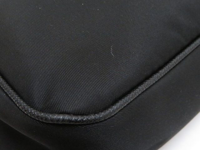 PRADA　プラダ　ショルダーバッグ　ナイロン/サフィアーノ　 ブラック【中古】【430】2148104060778