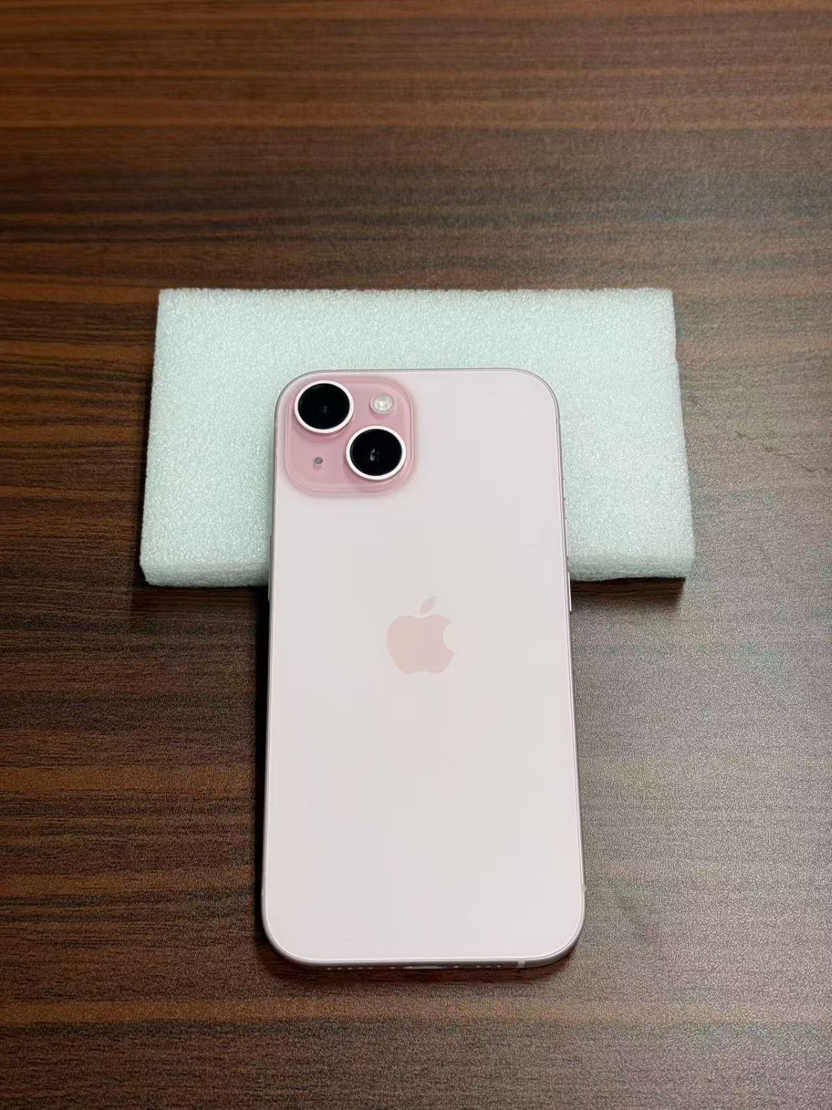 極美品 電池89%SIMフリー iPhone15 128GB ピンク