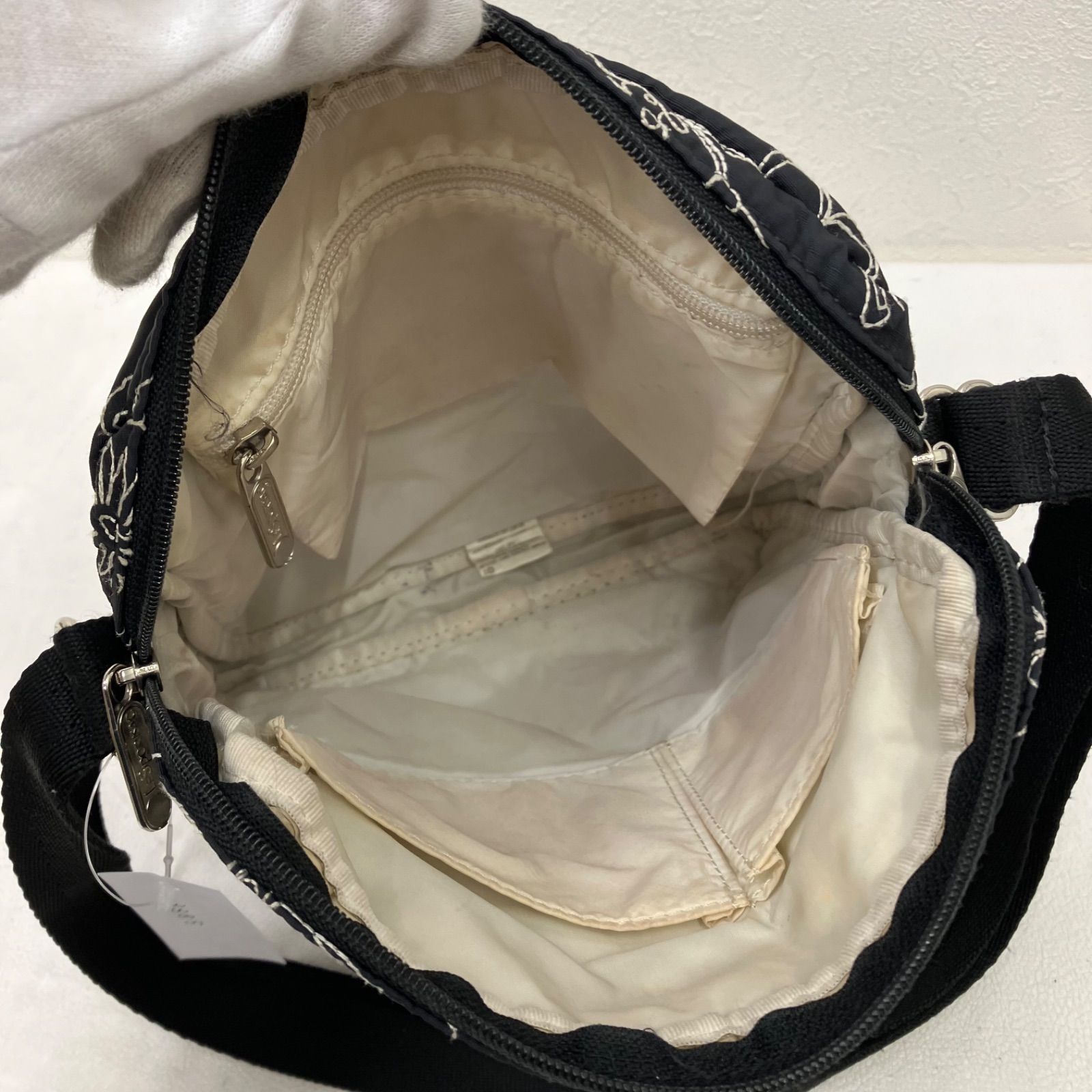 3385 LeSportsac レスポートサック ショルダーバッグ 斜めがけバッグ