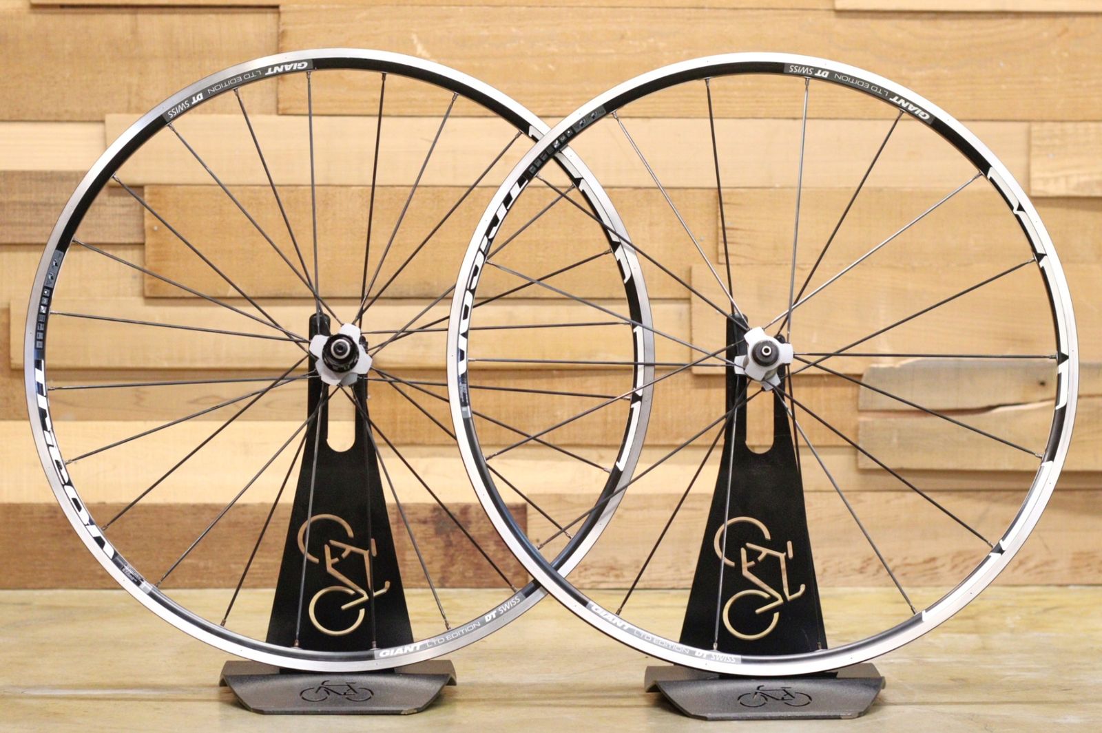 DTスイス DT SWISS トライコン TRICON GIANT LIMITED アルミ クリンチャー ホイールセット シマノ 10S 【立川店】