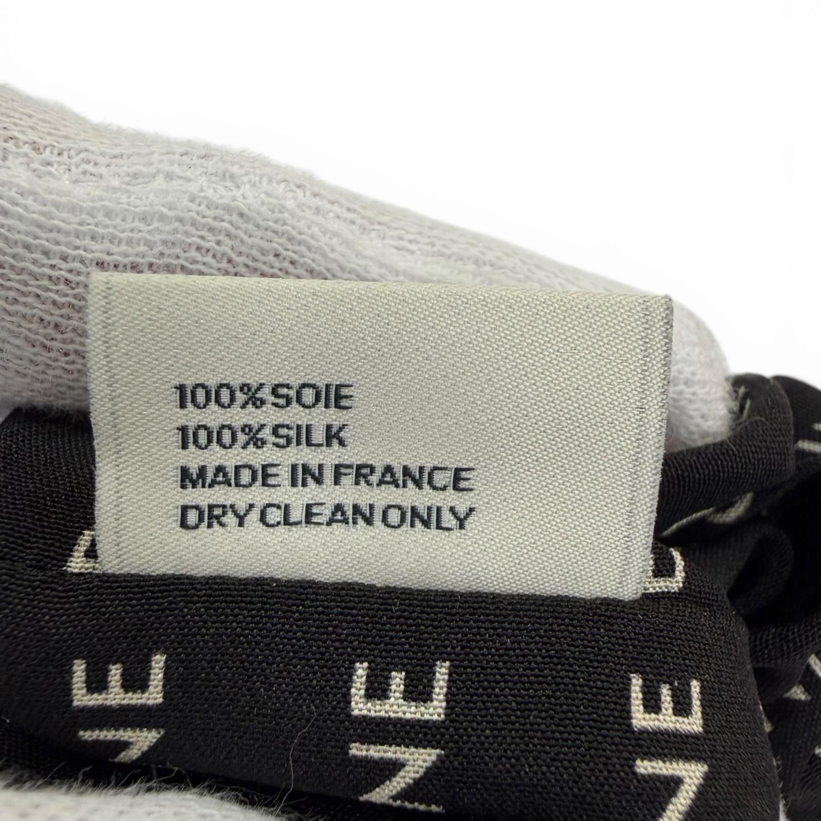 美品☆CELINE セリーヌ 46Y352SIB レイユール シュシュ シルク100