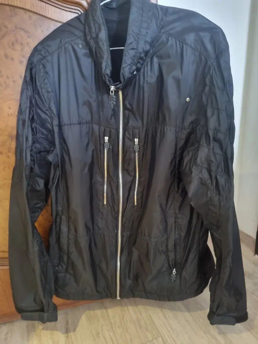 ほぼ新品) KOLON SPORT コーロンスポーツ ウィンドブレーカー ブラック M/L