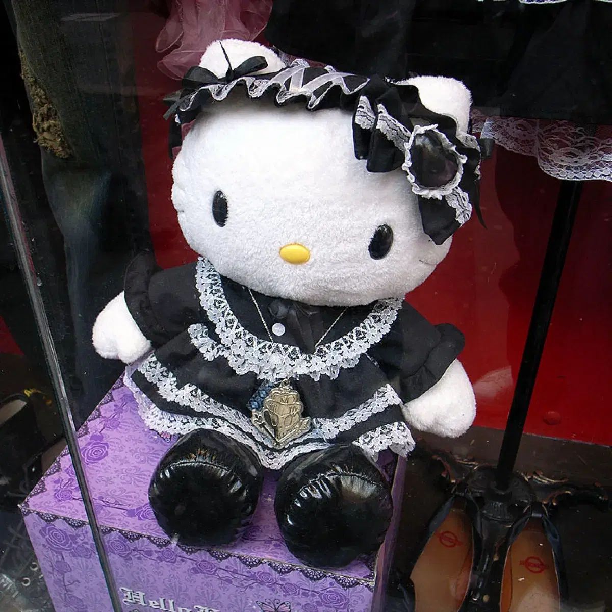 クラシック ゴスロリ ハローキティ ぬいぐるみ Lサイズ 大型