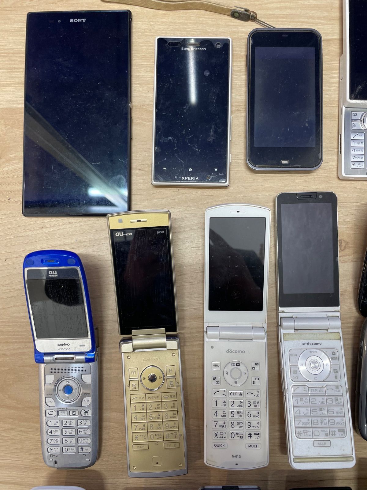 ジャンク】ガラケー・初期スマホ 20台まとめ売り - メルカリ
