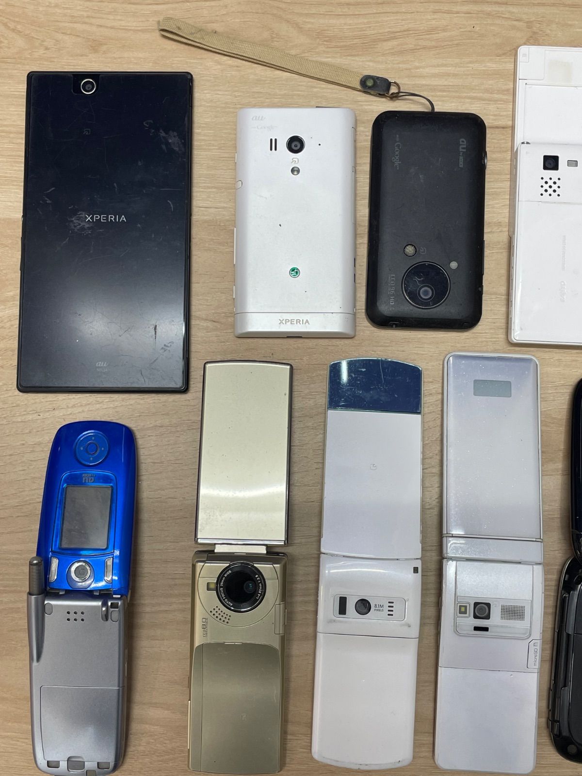 ジャンク】ガラケー・初期スマホ 20台まとめ売り - メルカリ