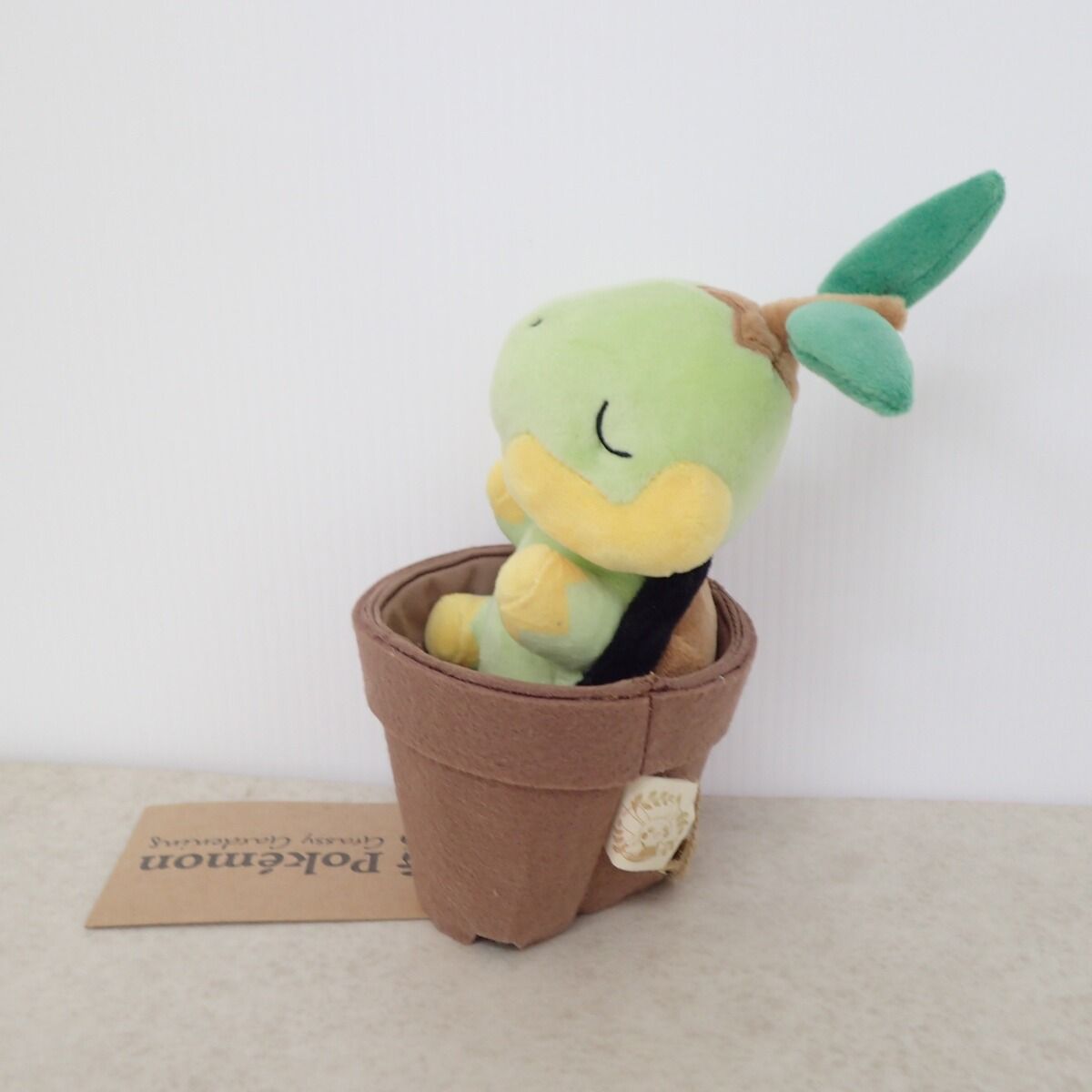 ポケモンセンター ぬいぐるみ Pokemon Grassy Gardening ナエトル 紙
