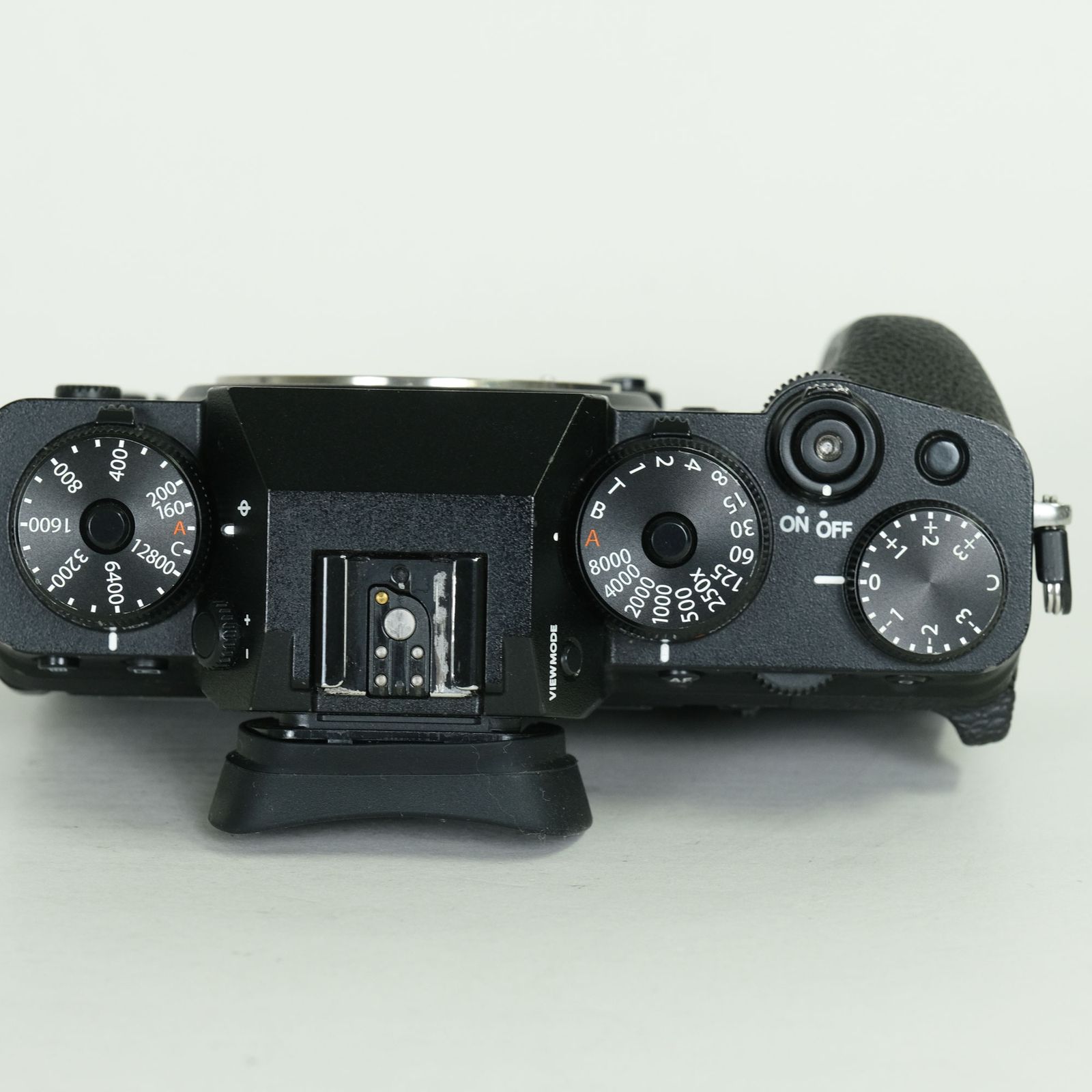 良品 | ボディグリップ付] FUJIFILM X-T4 [ボディ ブラック