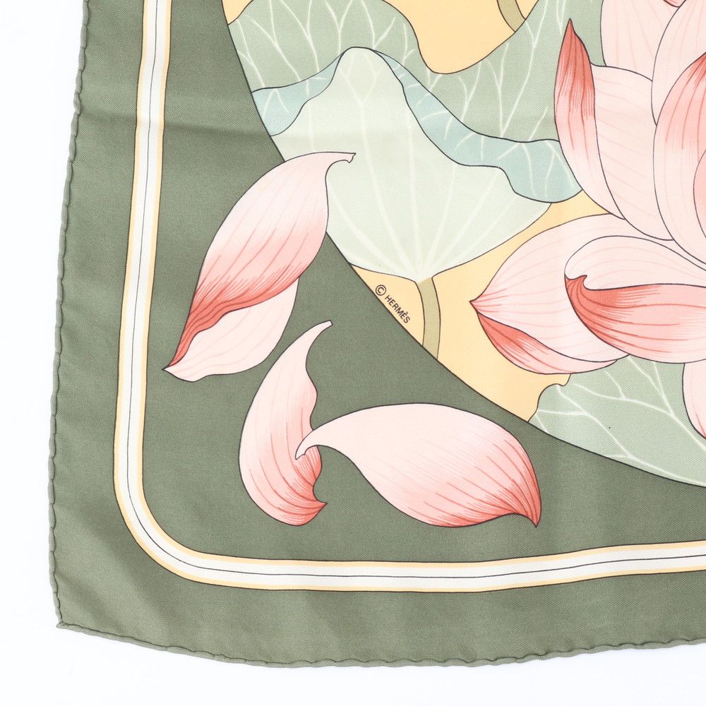 美品 エルメス カレ 90 Fleurs de Lotus 蓮の花 花柄 フラワー