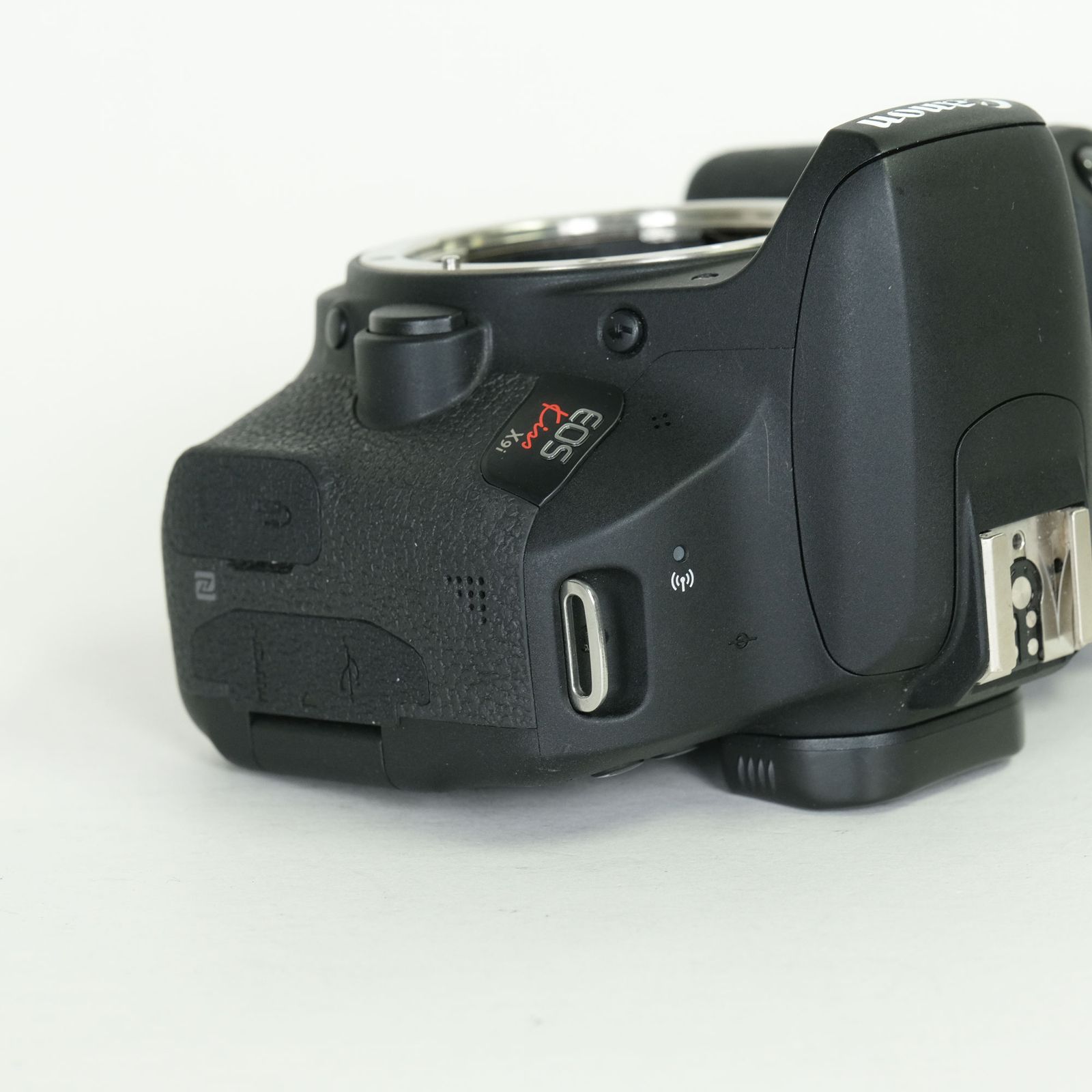 良品 | バッテリー2個付] Canon EOS Kiss X9i [ボディ] | Canon EF-S