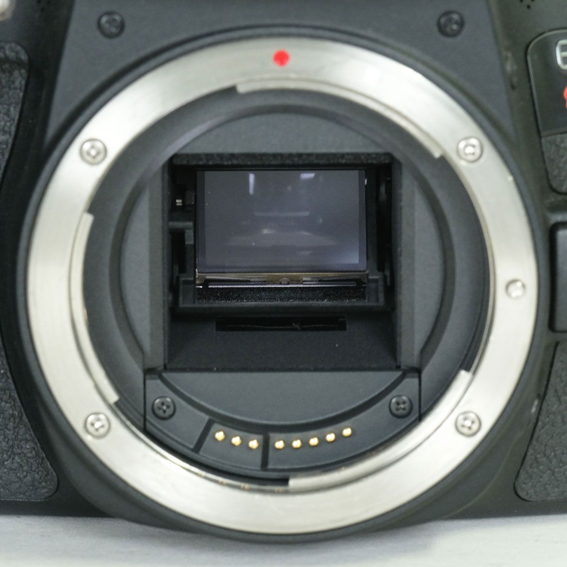 良品 | バッテリー2個付] Canon EOS Kiss X9i [ボディ] | Canon EF-S