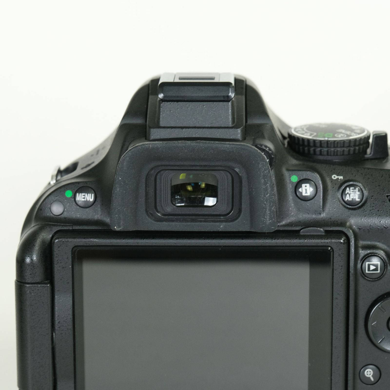 良品 | シャッター数22,319回｜バッテリー2個付] Nikon D5200 ボディ