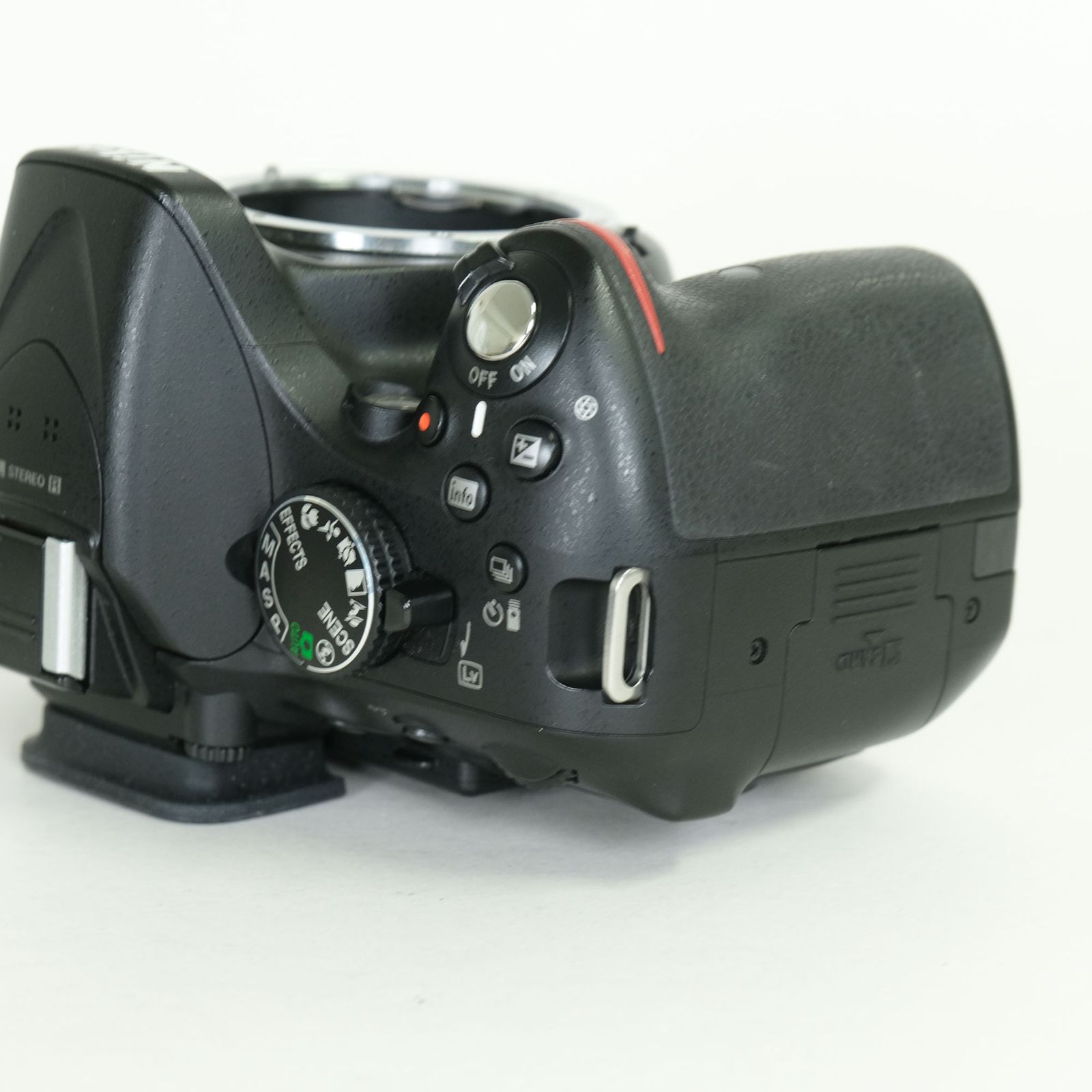 良品 | シャッター数22,319回｜バッテリー2個付] Nikon D5200 ボディ