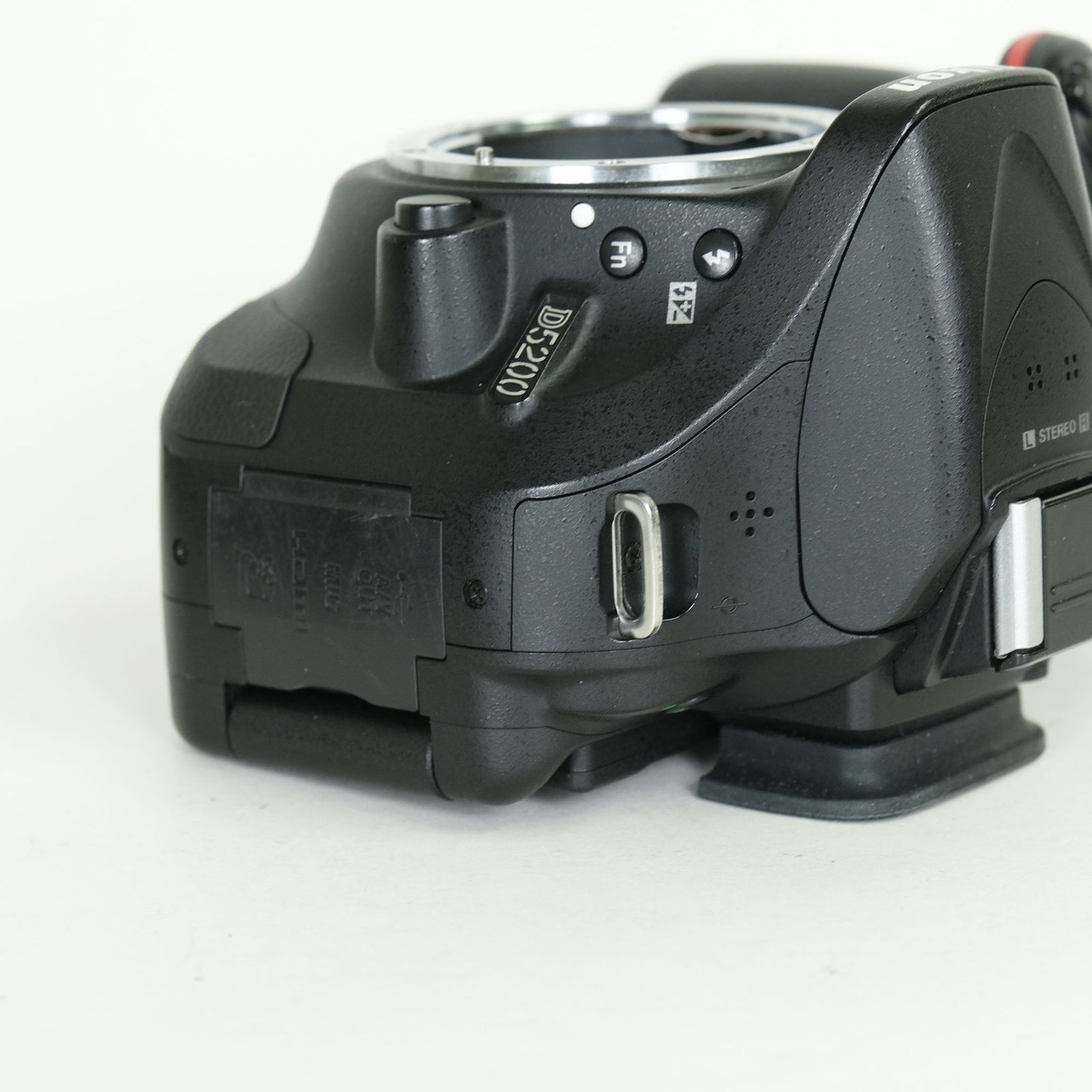 良品 | シャッター数22,319回｜バッテリー2個付] Nikon D5200 ボディ