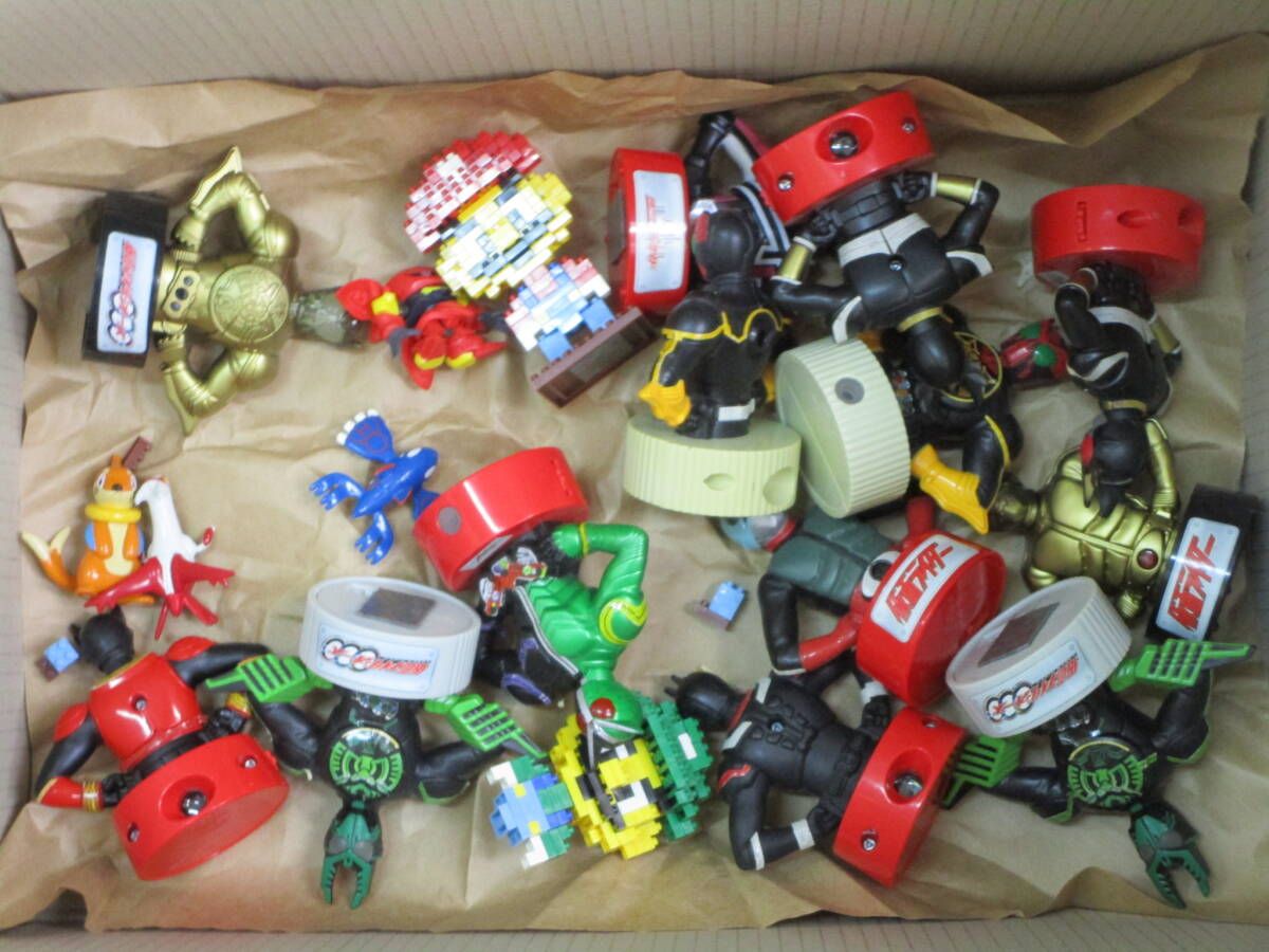 フィギュア ミニカー まとめ売り ワンピース ポケモン 仮面ライダー トミカ ガンダム