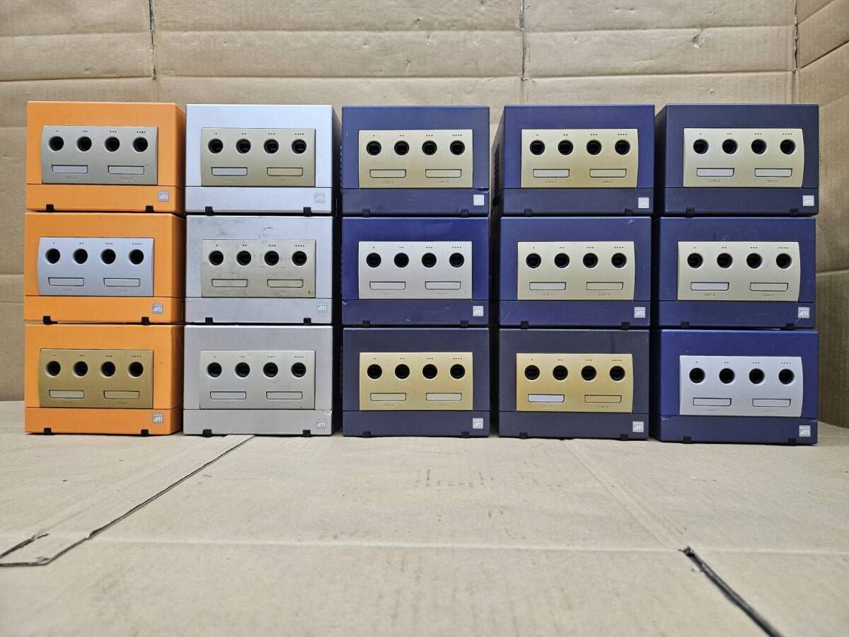 任天堂 Nintendo ゲームキューブ GAMECUBE 本体 15台 まとめ売り 27,950円