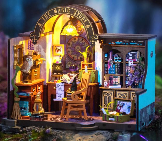 DIY ミニチュア ハウス ローライフ 魔法書斎 魔法使い 未開封 断捨離 出品