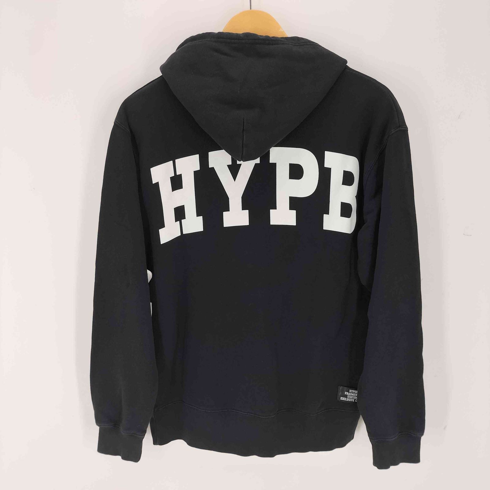 フラグメントデザイン fragment design ロゴプリントパーカー メンズ M