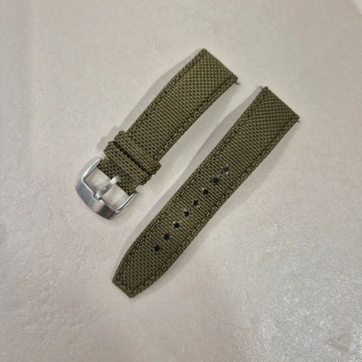 ストラップコード ウーブン テクスチュア ナイロン ストラップ 22mm (オリーブ)