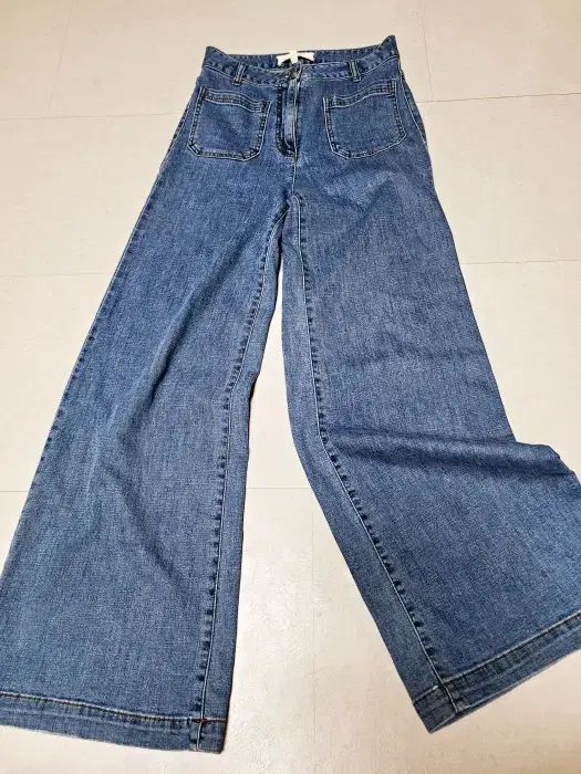 アッテ ライトブルー ストレッチ ハイウエスト ブーツカット デニムパンツ ポール1334