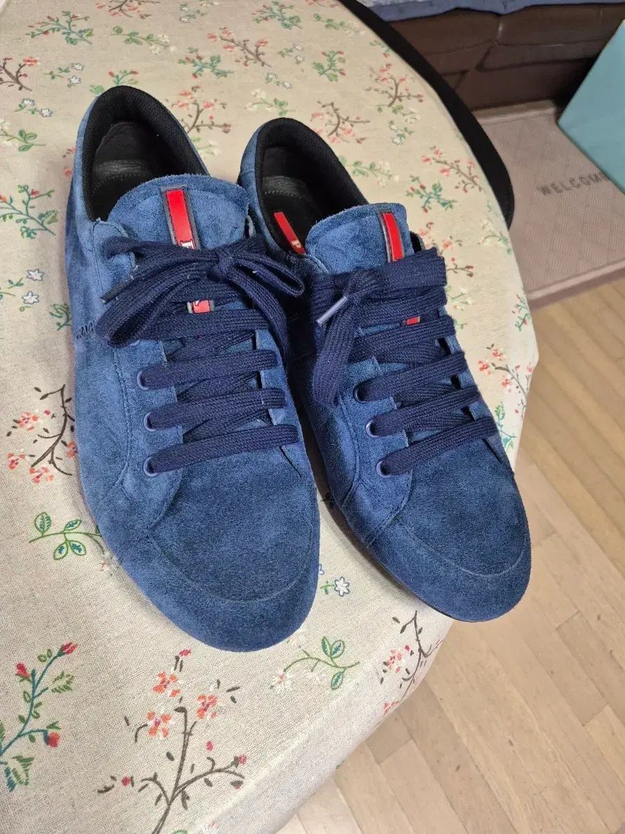 PRADA プラダ スウェード ネイビー スニーカー