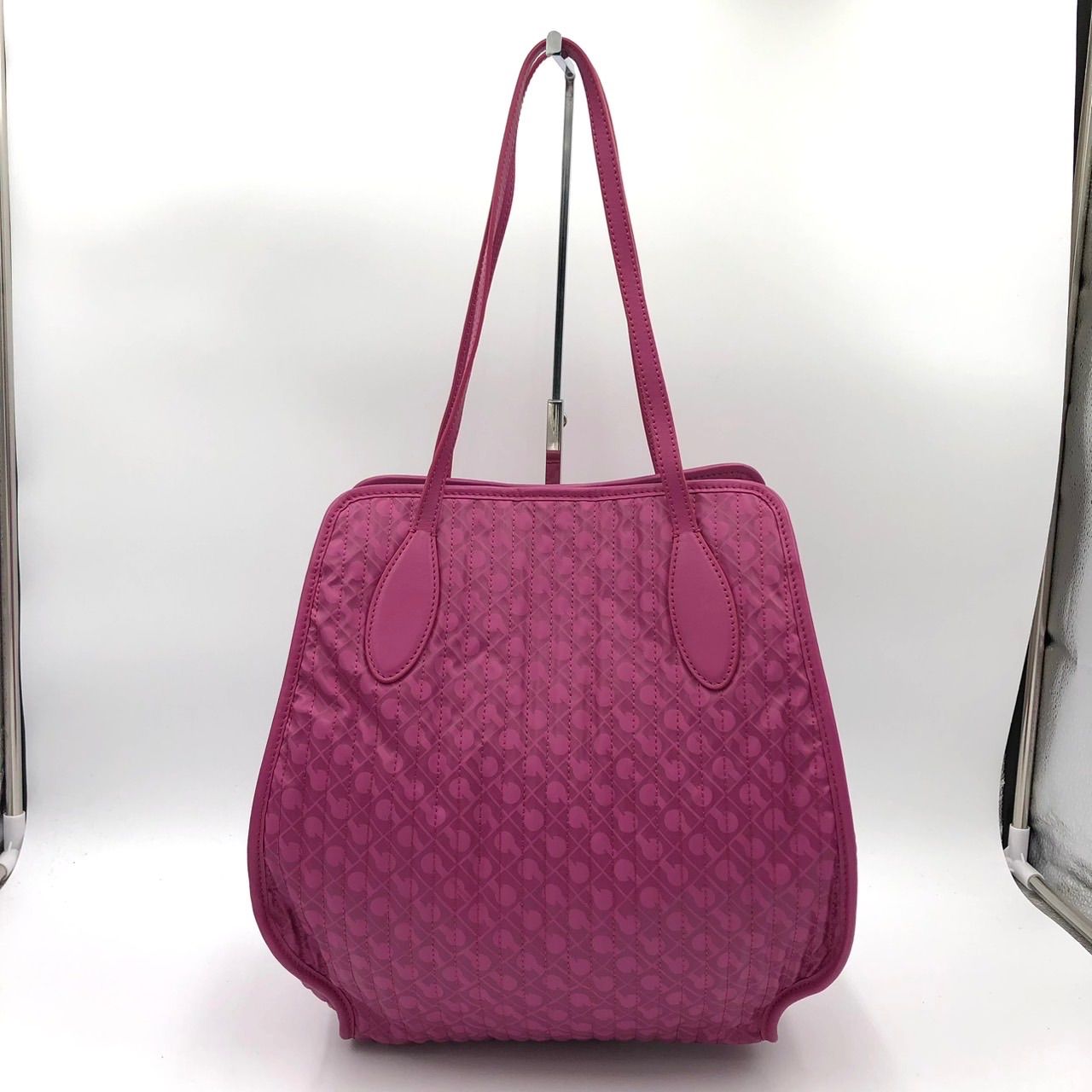 美品▲ GHERARDINI ▲ゲラルディーニ ソフティ トートバッグ ピンク 美品】ゲラルディーニ GHERARDINI ソフティ トートバッグ ピンク 軽量