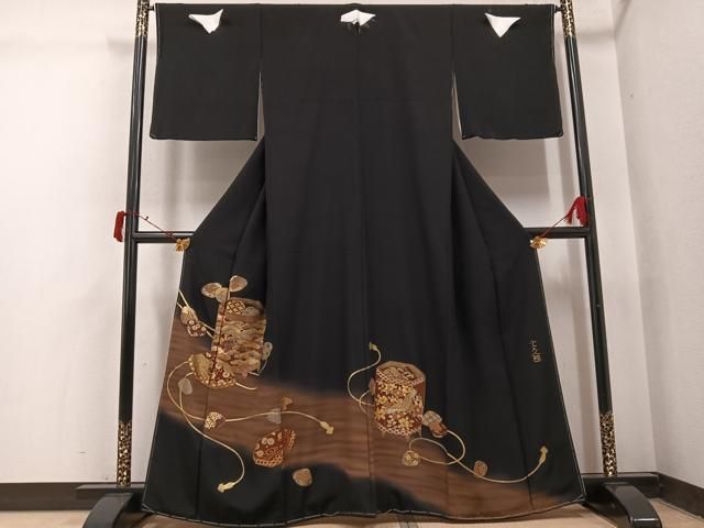 平和屋着物●京友禅作家　元橋宏太郎　黒留袖　飛鶴貝桶花文　暈し染め　金彩　阪急百貨店扱い　正絹　逸品　AABI4943ph