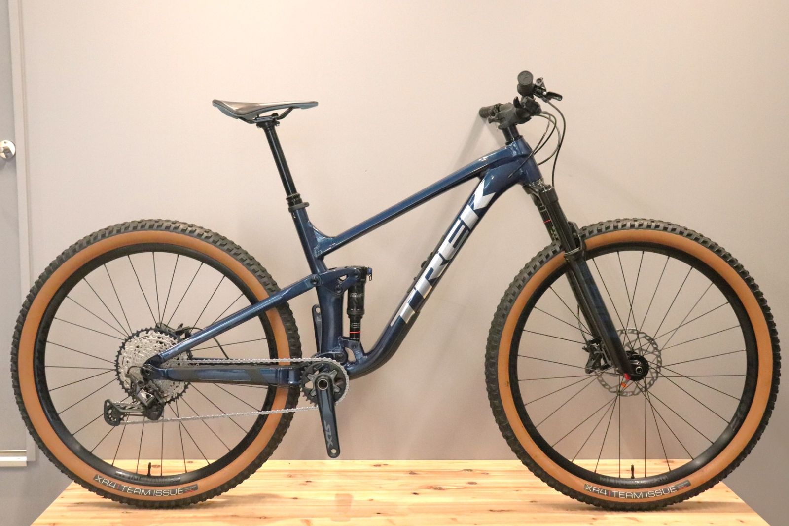 トレック TREK トップフューエル TOP FUEL 8 GEN3 2022 Lサイズ シマノ ディオーレ M8100 MIX 12S アルミ マウンテンバイク MTB 【仙台店】