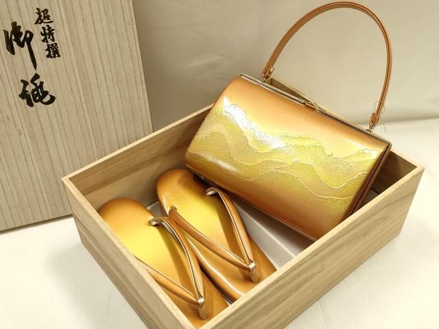 平和屋着物●和装小物　和装バッグ・草履セット　ハンドバッグ　道長文様　本革製品　金彩　逸品　AABI2319ay