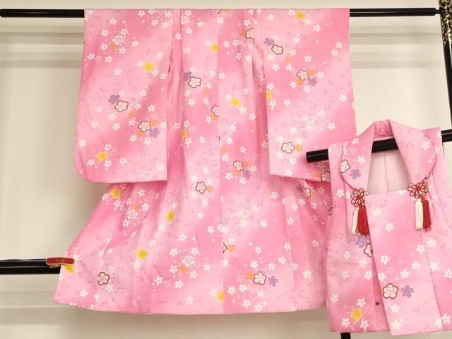 平和屋着物[]七五三　女の子　３歳　祝着　三つ身　被布セット　舞梅文　暈し染め　金彩　洗える着物　AABI2706ja 18,720円