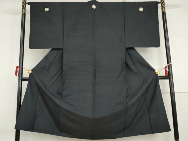 平和屋着物●男性　黒紋付　紬地　正絹　逸品　AABI6118cs